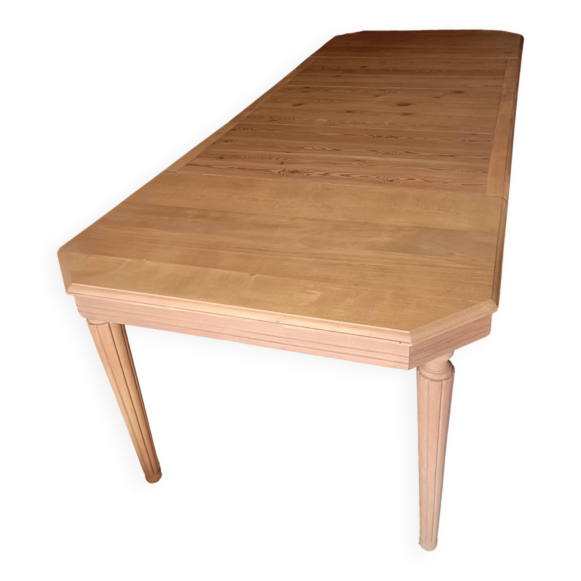 Renovated Art Deco table with 3 extensions.