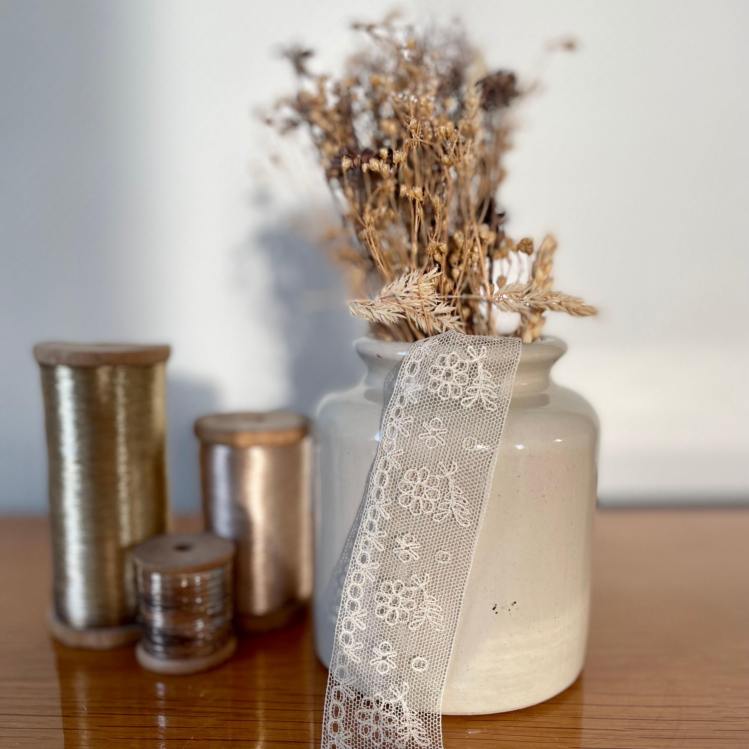 Pot en grès émaillé beige