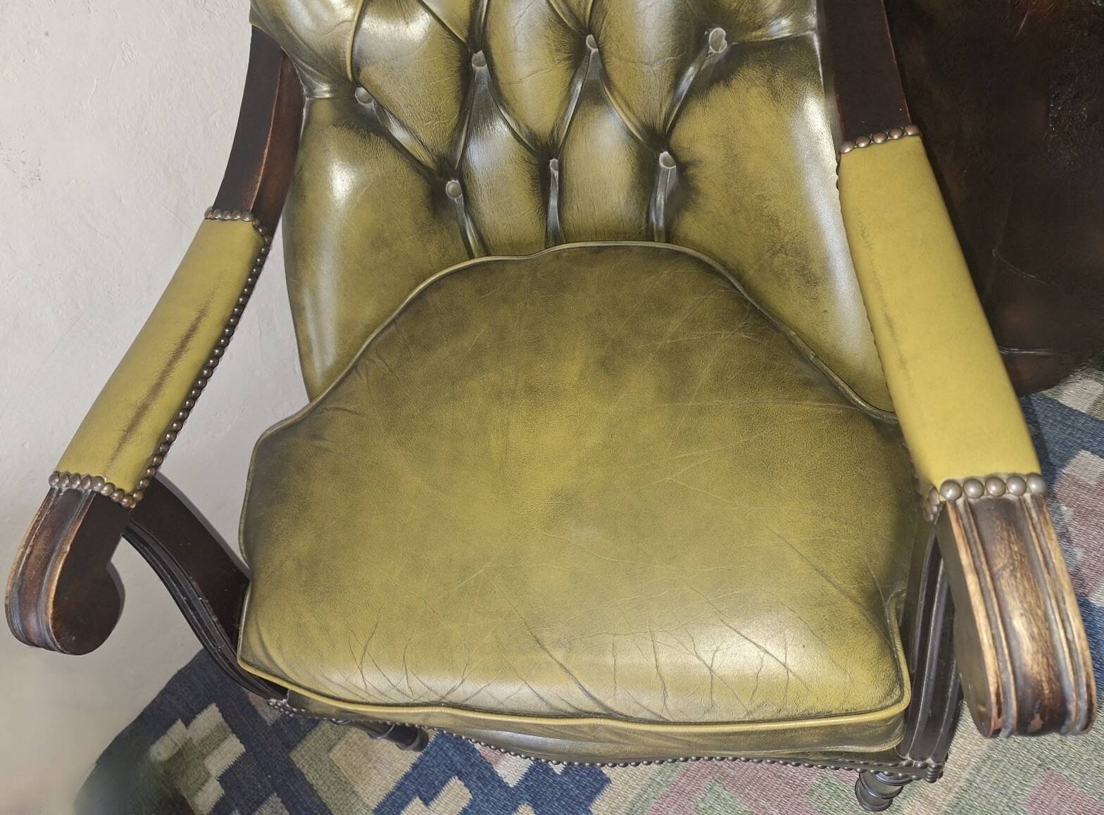 Tufted leather Chesterfield library chair, 1970s