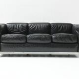 Vintage LC-2 in black leather by Le Corbusier, Jeanneret & Perriand for Cassina