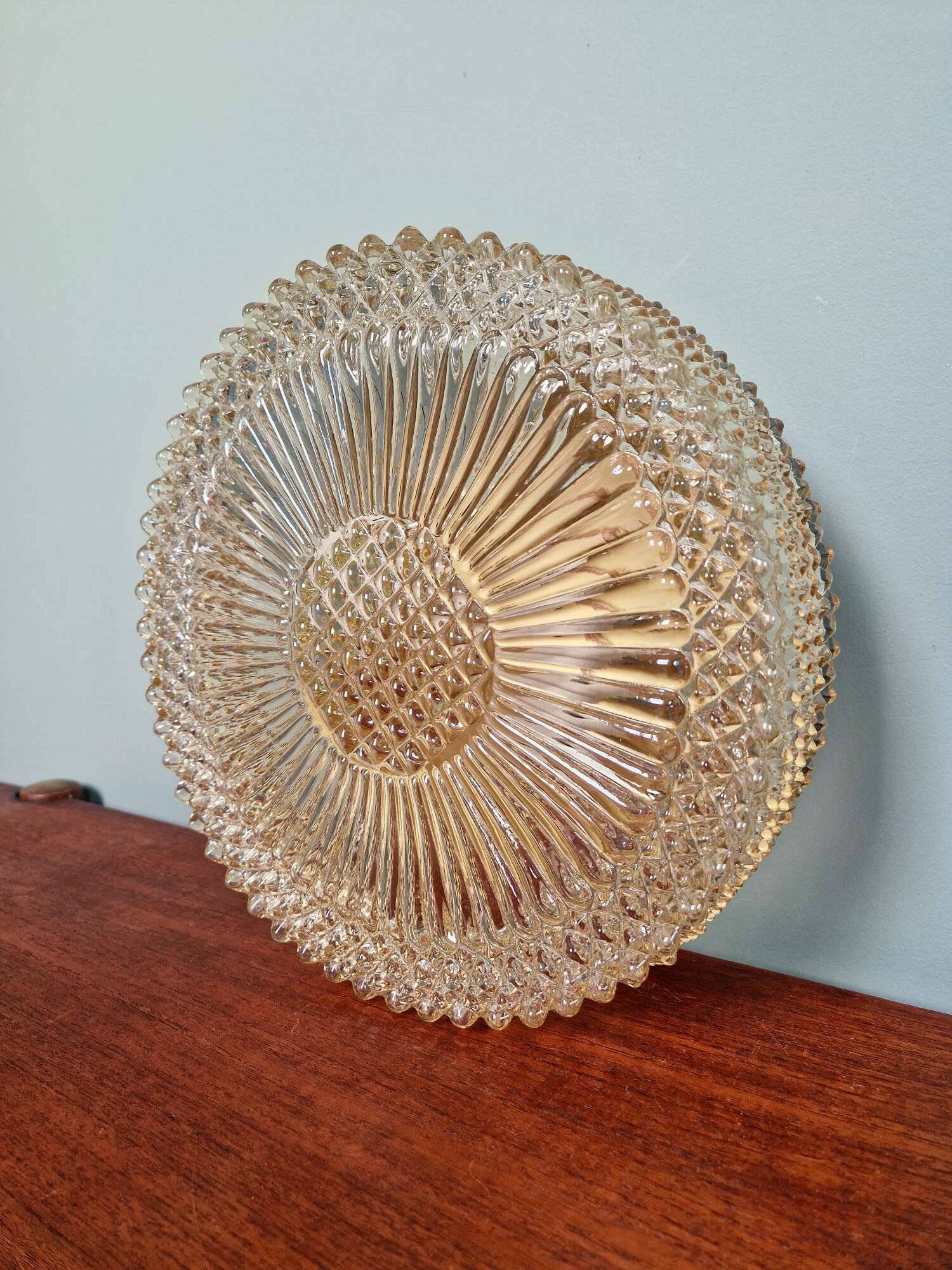 Plafonnier ou applique murale en cristal ambré et métal doré, 1970