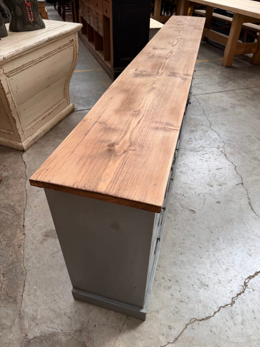 Handcrafted enfilade