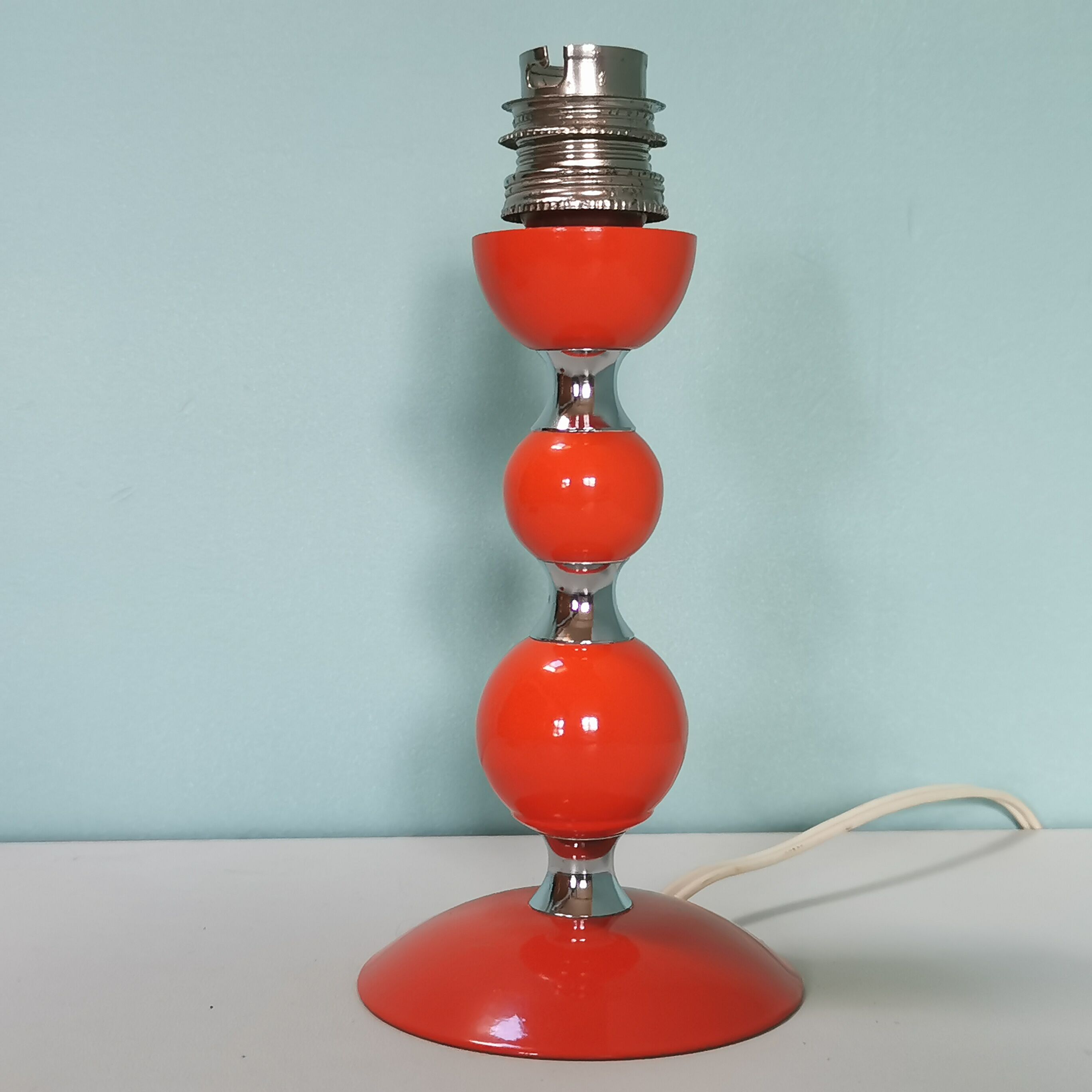 70s lamp feet