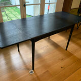 Table scandinave noire