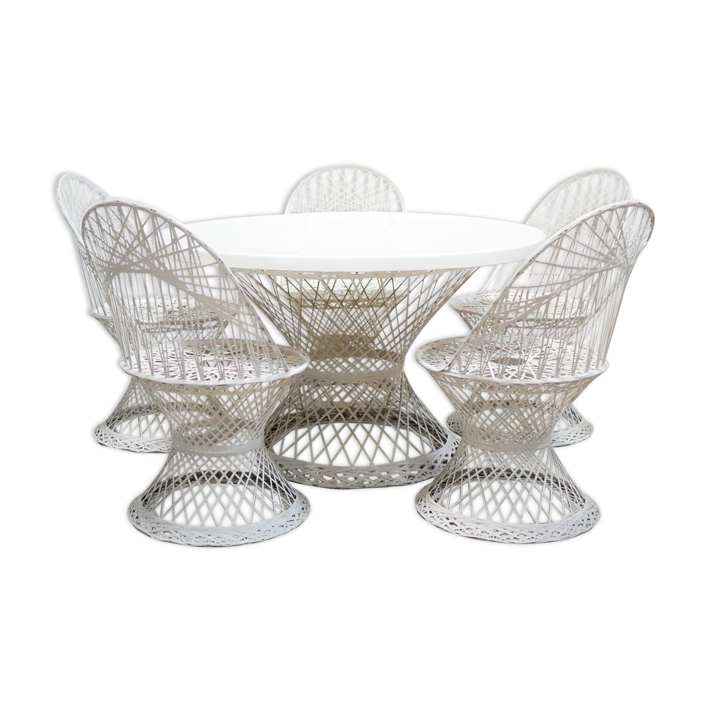 Garden table and 5 vintage fiberglass chairs by Russell Woodard