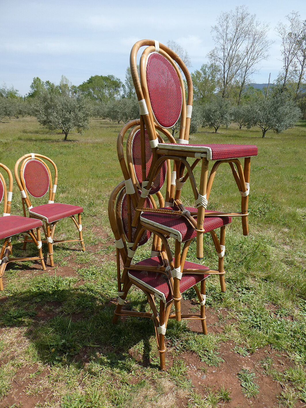 Lot of 21 chairs