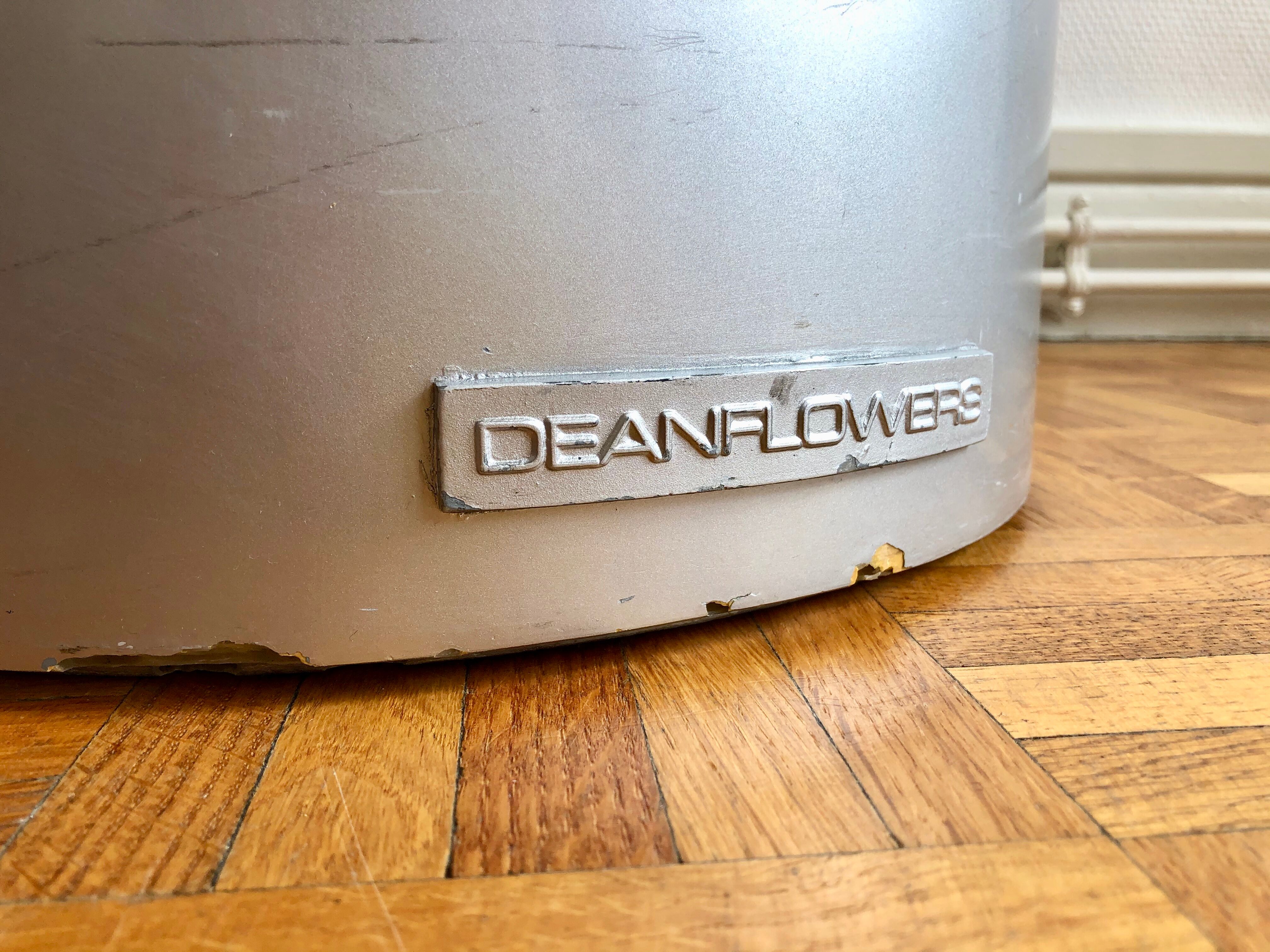 Tabouret Tsjomoloenga Deanflower designer belge Henry Dean