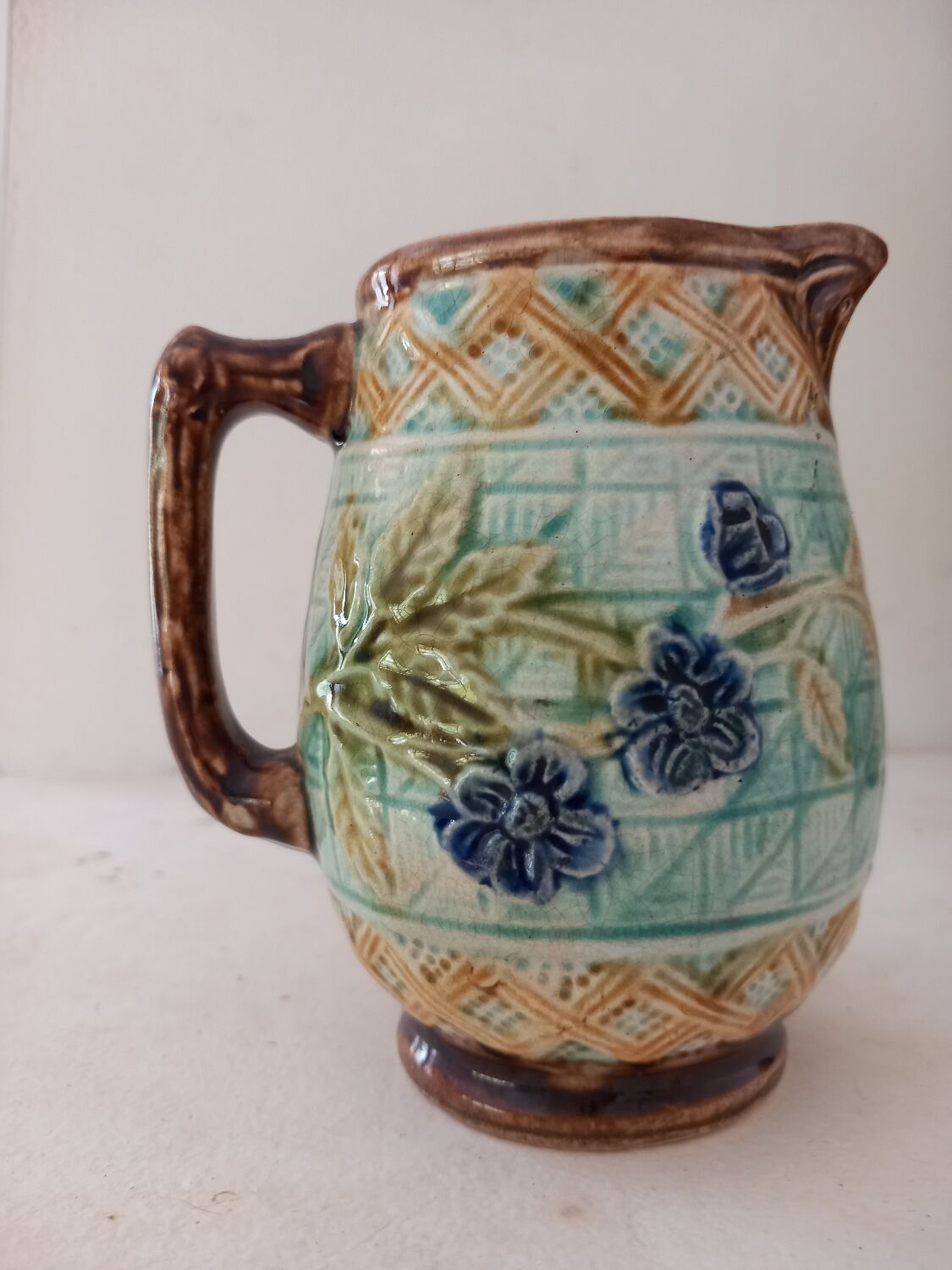 Slush pitcher