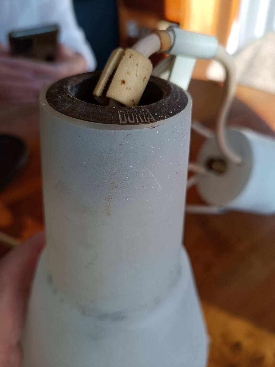 2 opaline suspensions Doria Leuchten