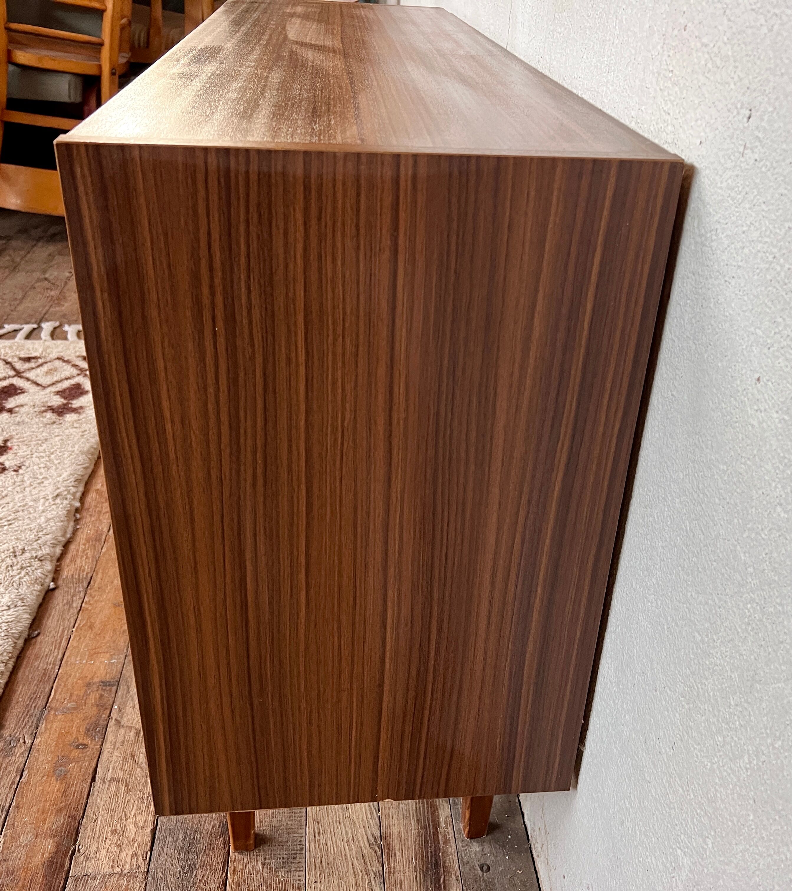 Vintage sideboard, formica spindle feet, 1960