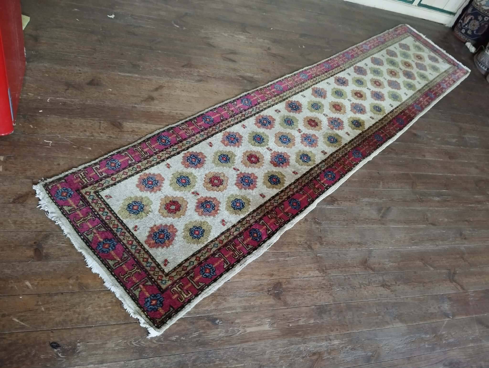 Handmade Sinkiang hallway rug 333x74cm