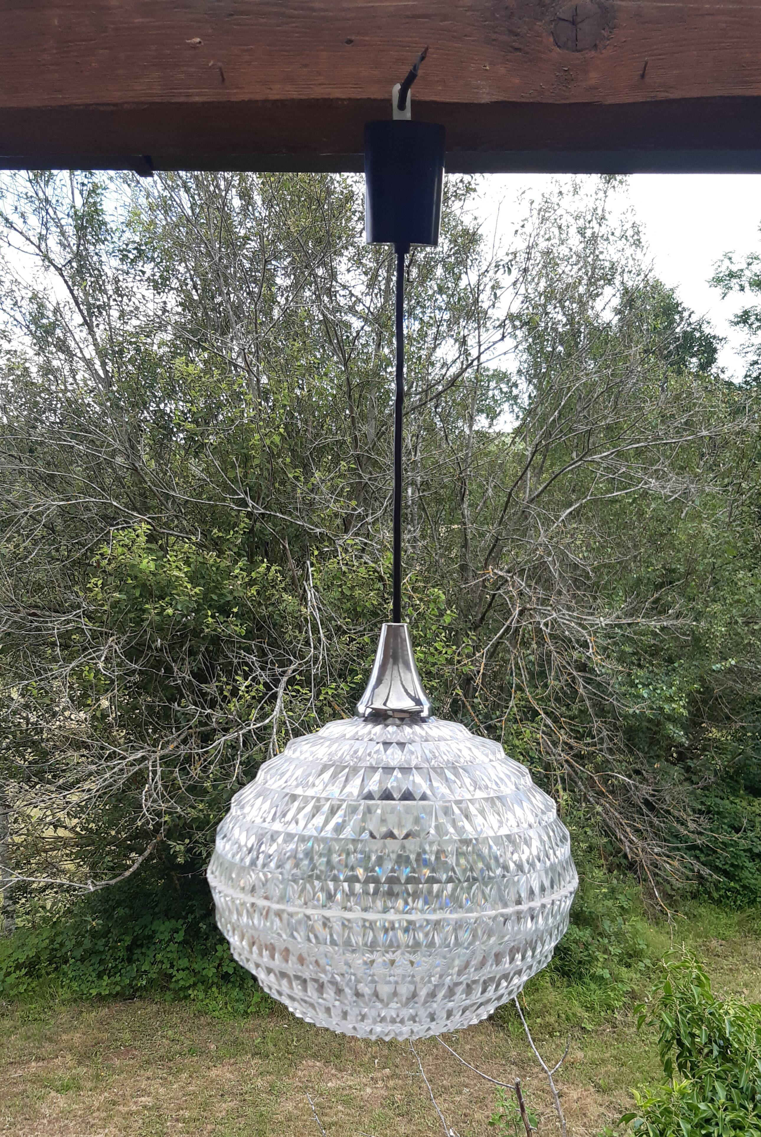 Vintage diamond pendant light