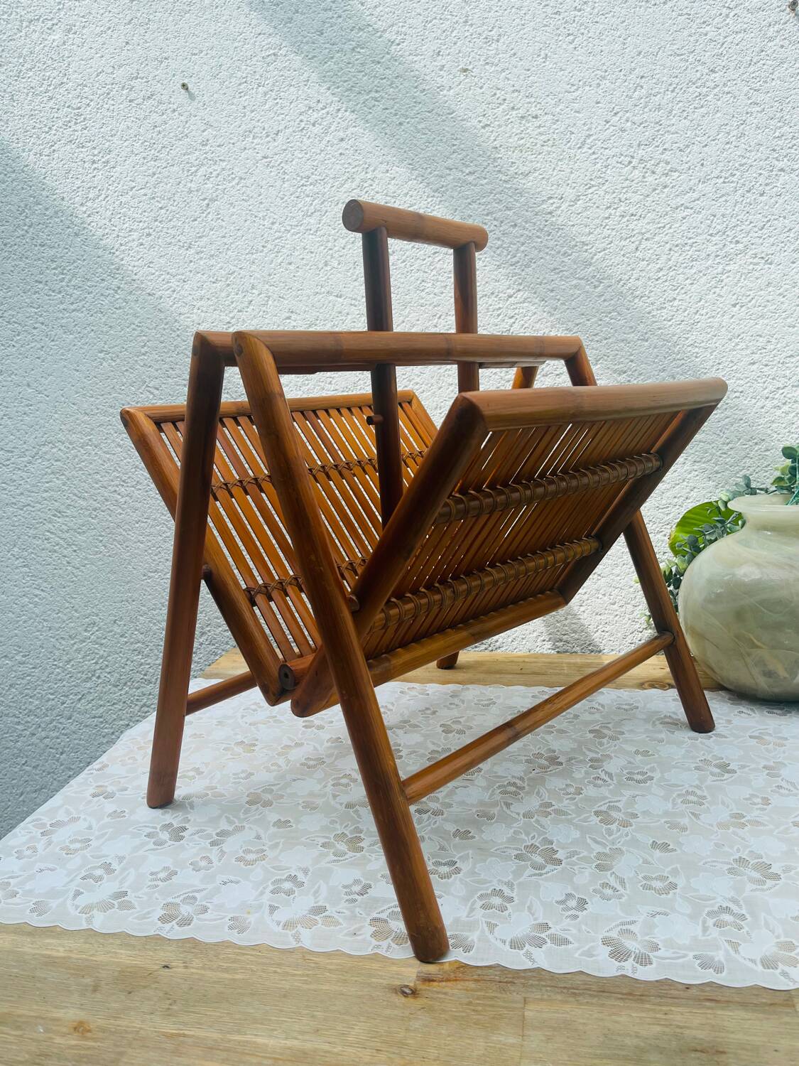 Foldable Bamboo Magazine Rack
