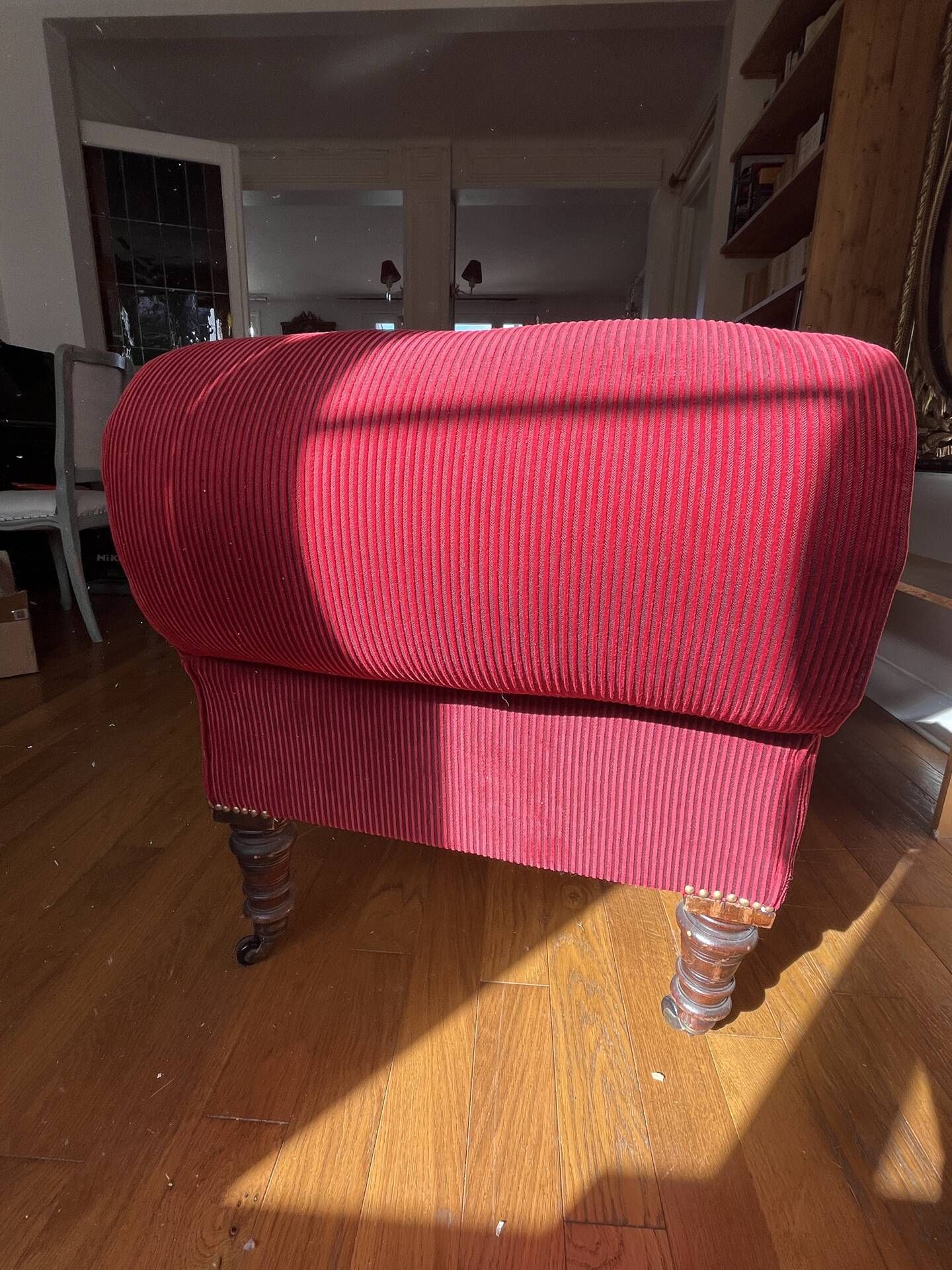 Méridienne rouge