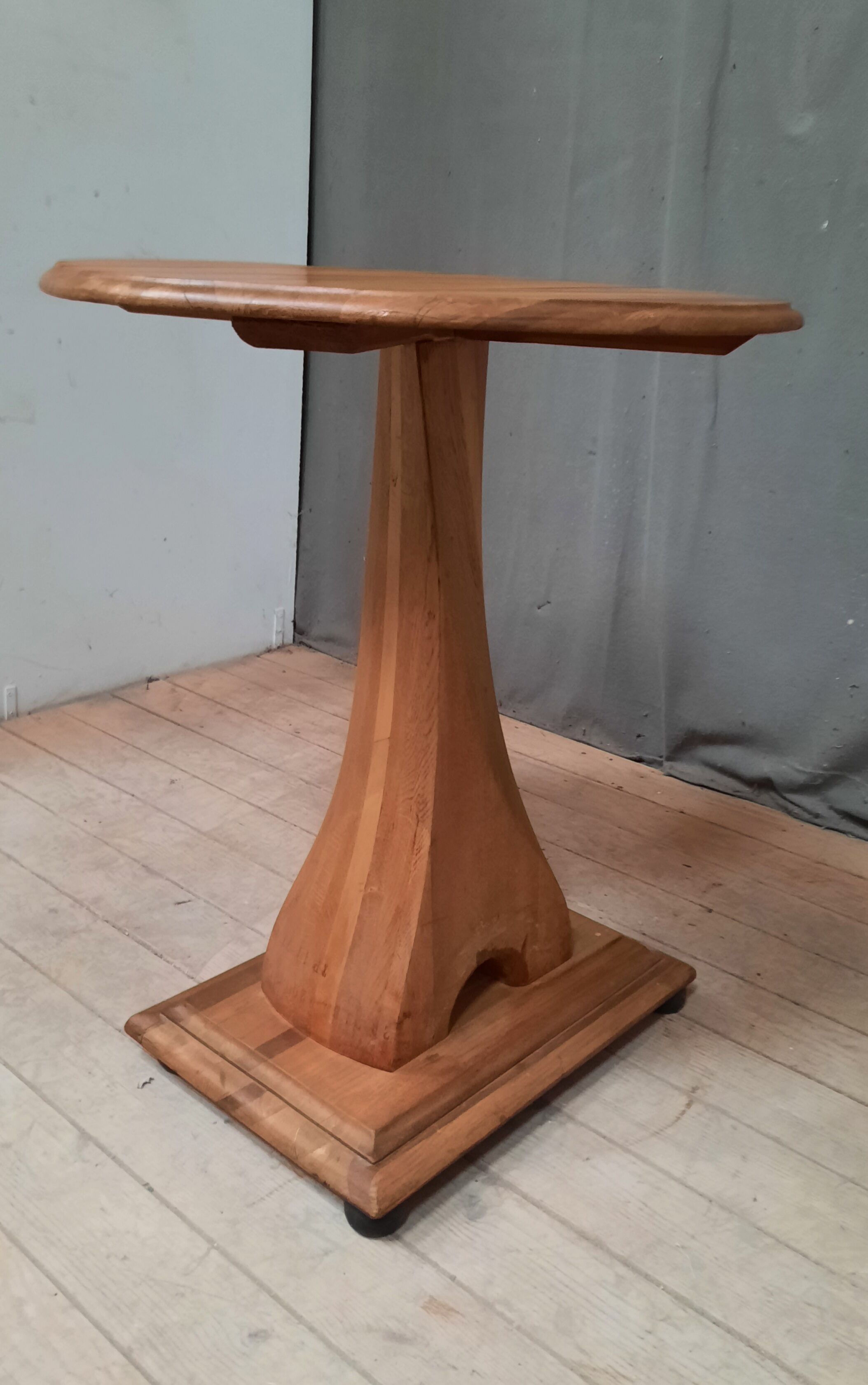 Helicopter side table