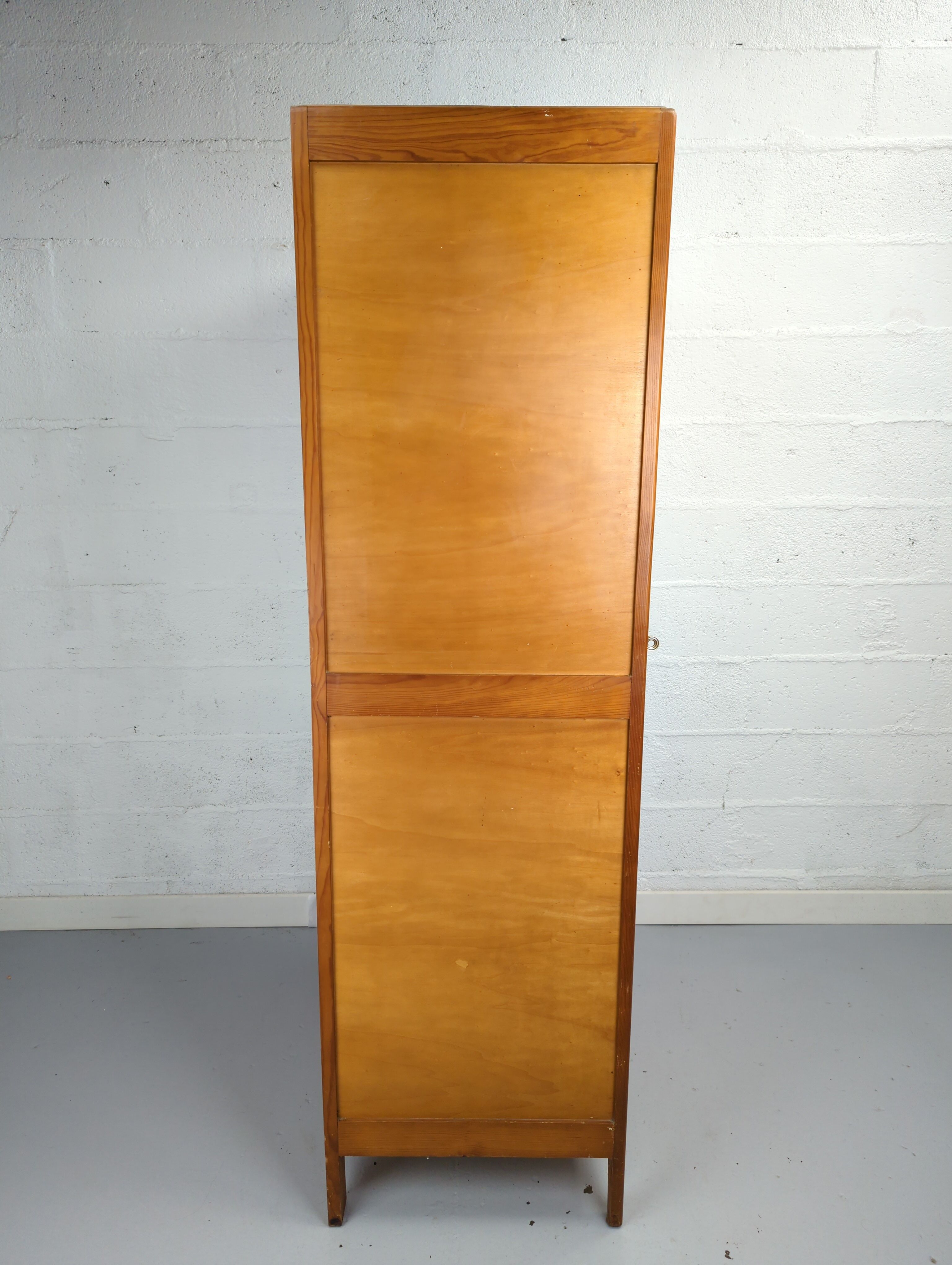 Armoire bonnetière une porte avec penderie