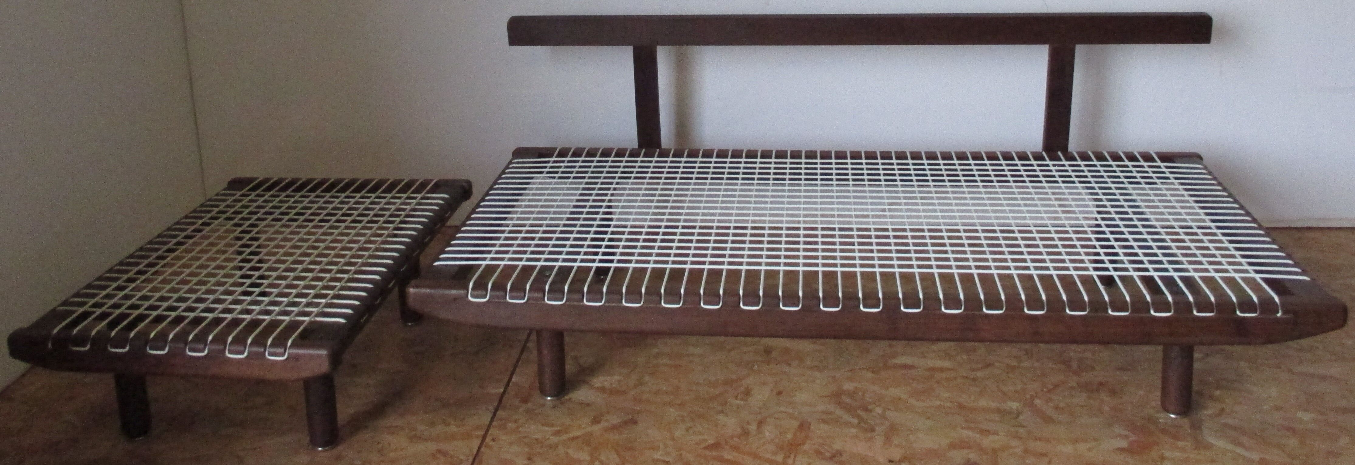 Sofa modular 70's table low seat/bed