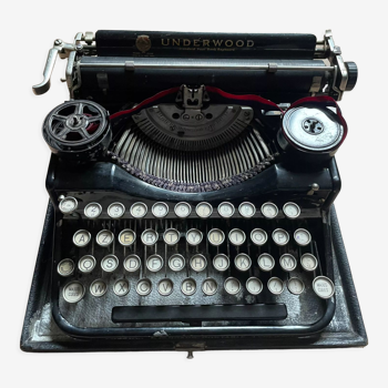 Machine à écrire underwood portable