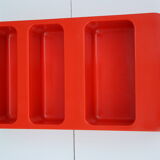 Plastic shelf design Jean Claude Maugirard, published by Formag, distributed by Prisunic