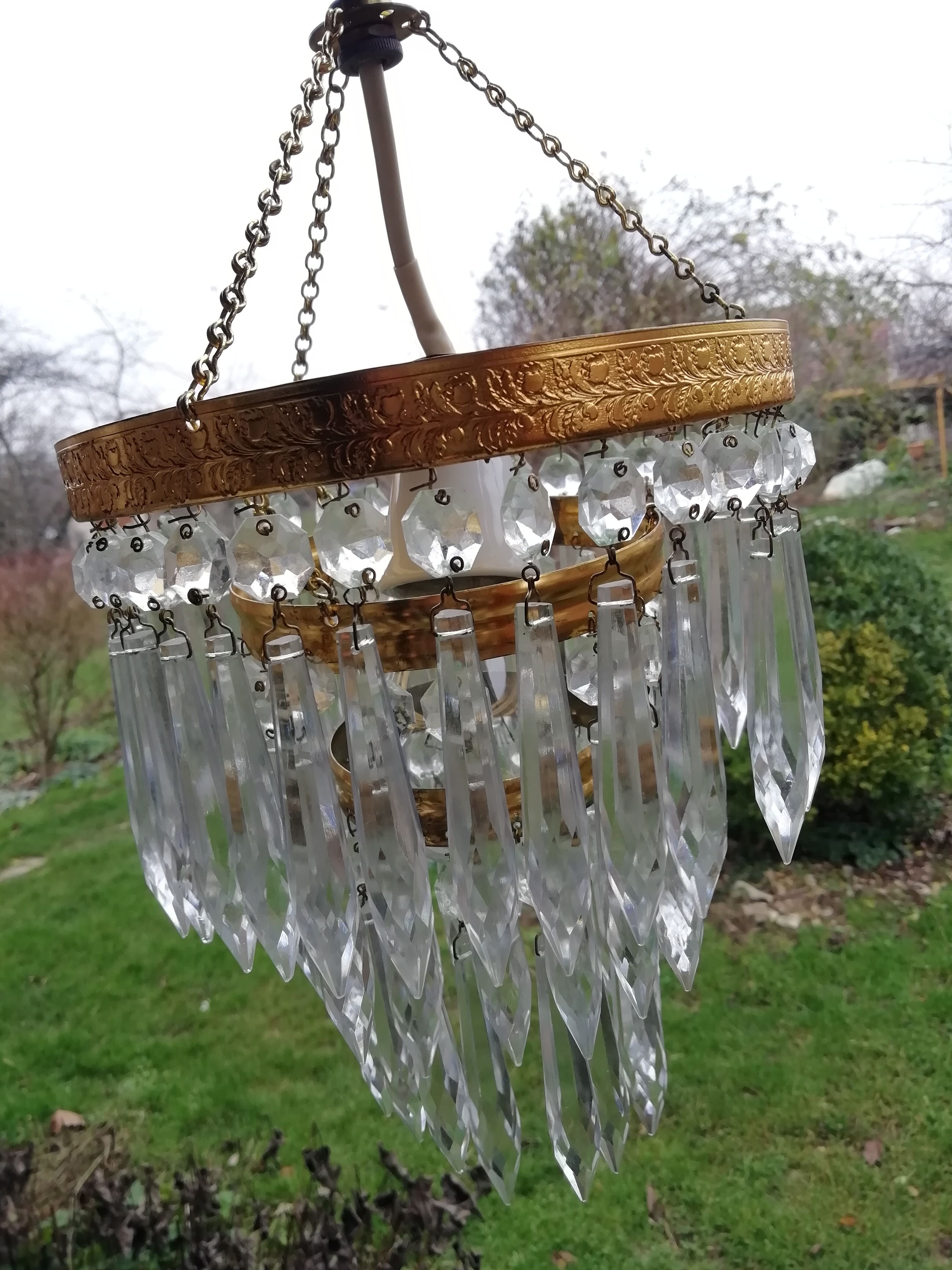 Lustre à pampilles en cristal