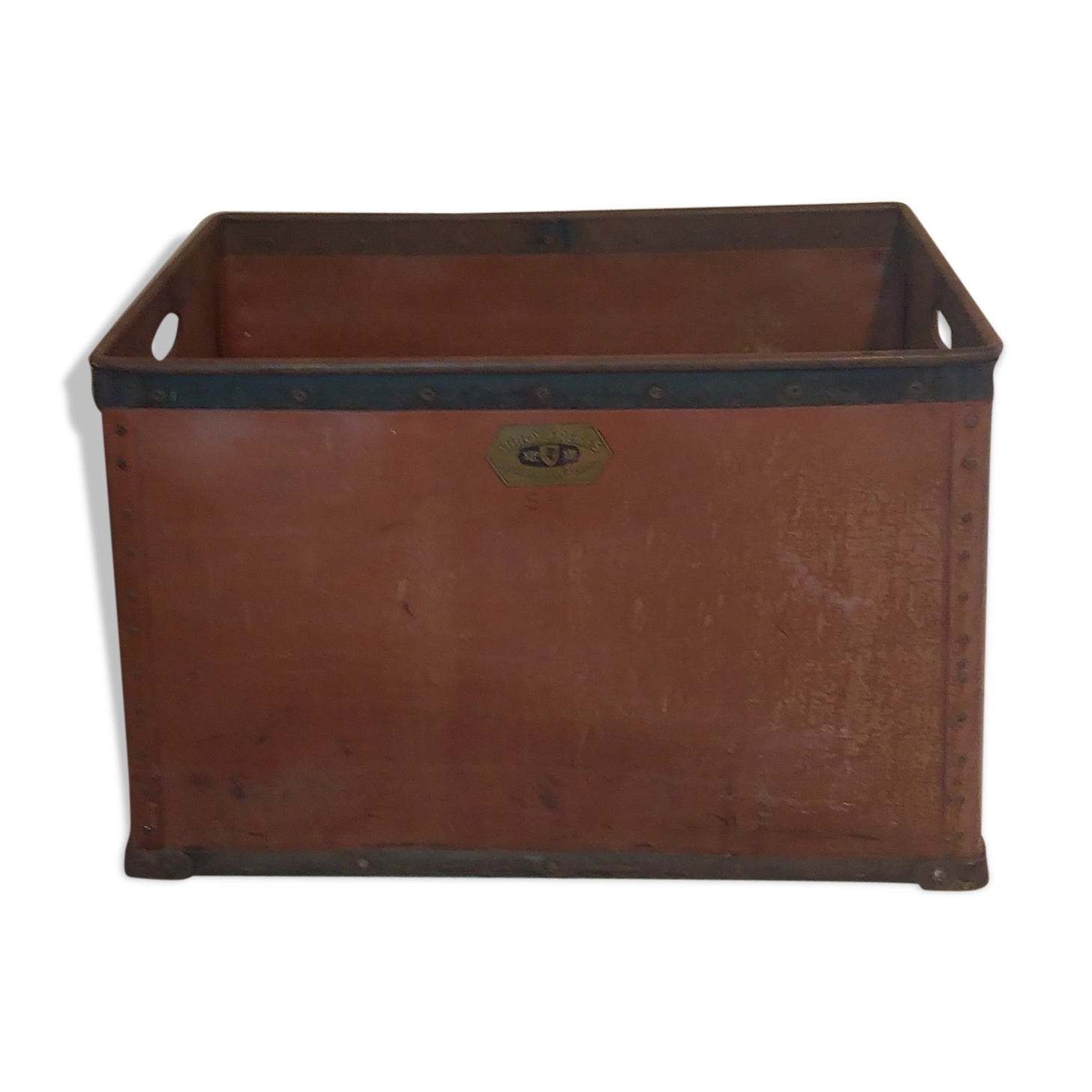 Industrial brand Suroy fund