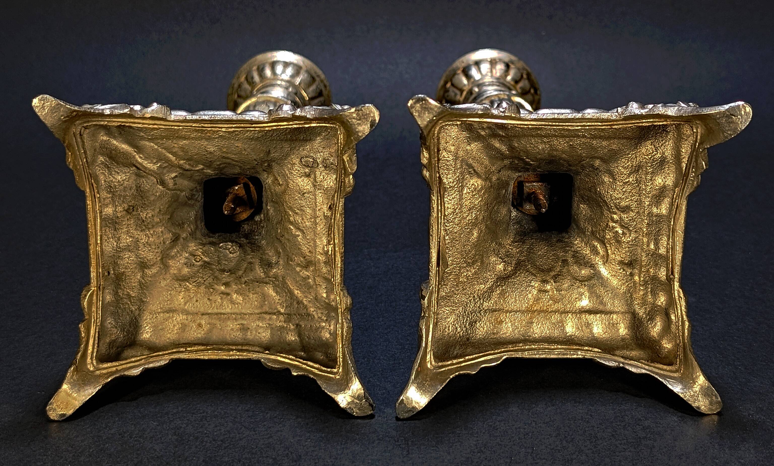 Paire de bougeoirs style Néo-Renaissance / Louis XIII