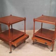 Paire de bouts de canapé