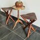 Ensemble de tabourets tripode teck et cuir