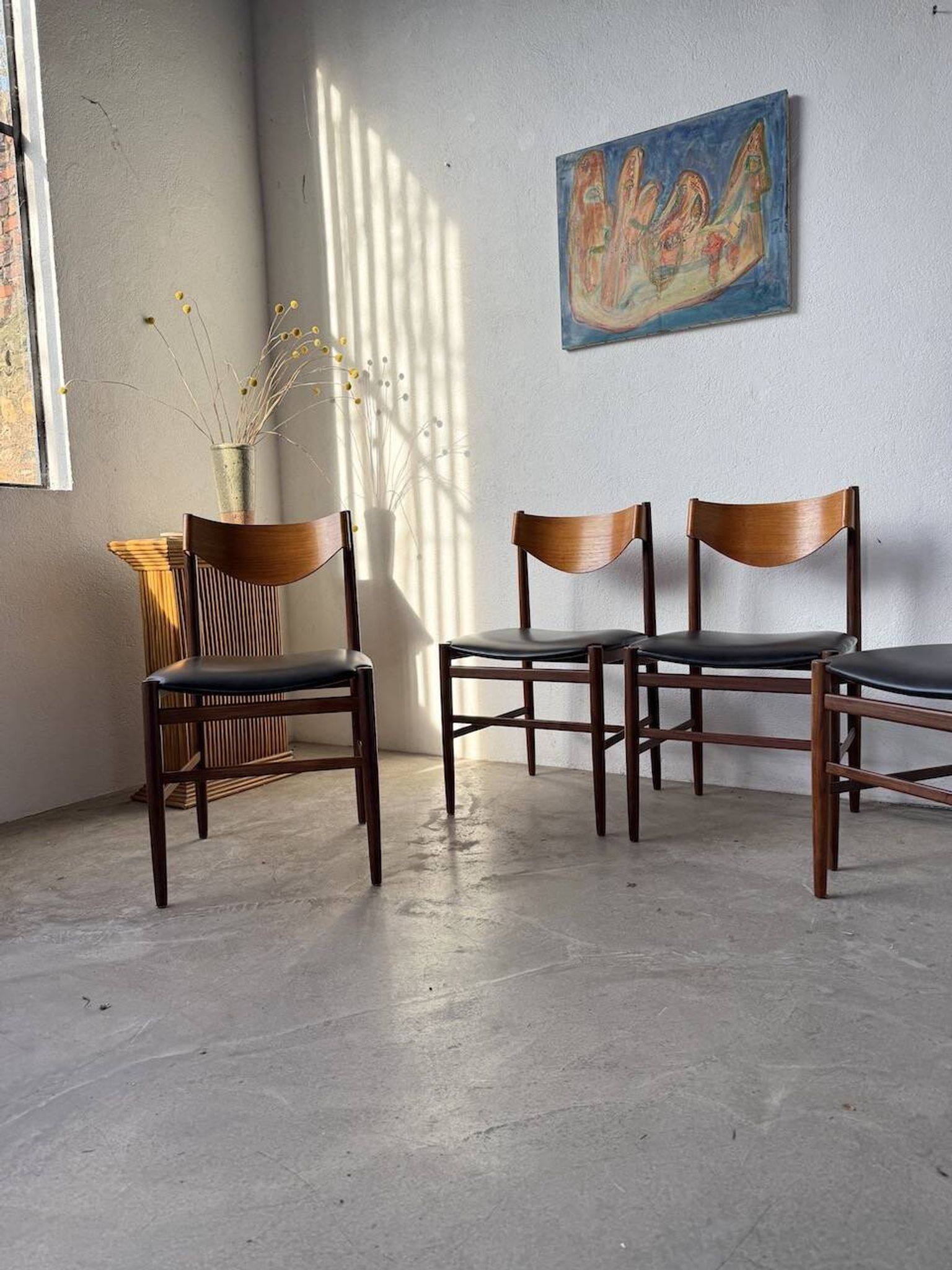 Set of 4 Italian chairs by Gianfranco Frattini.