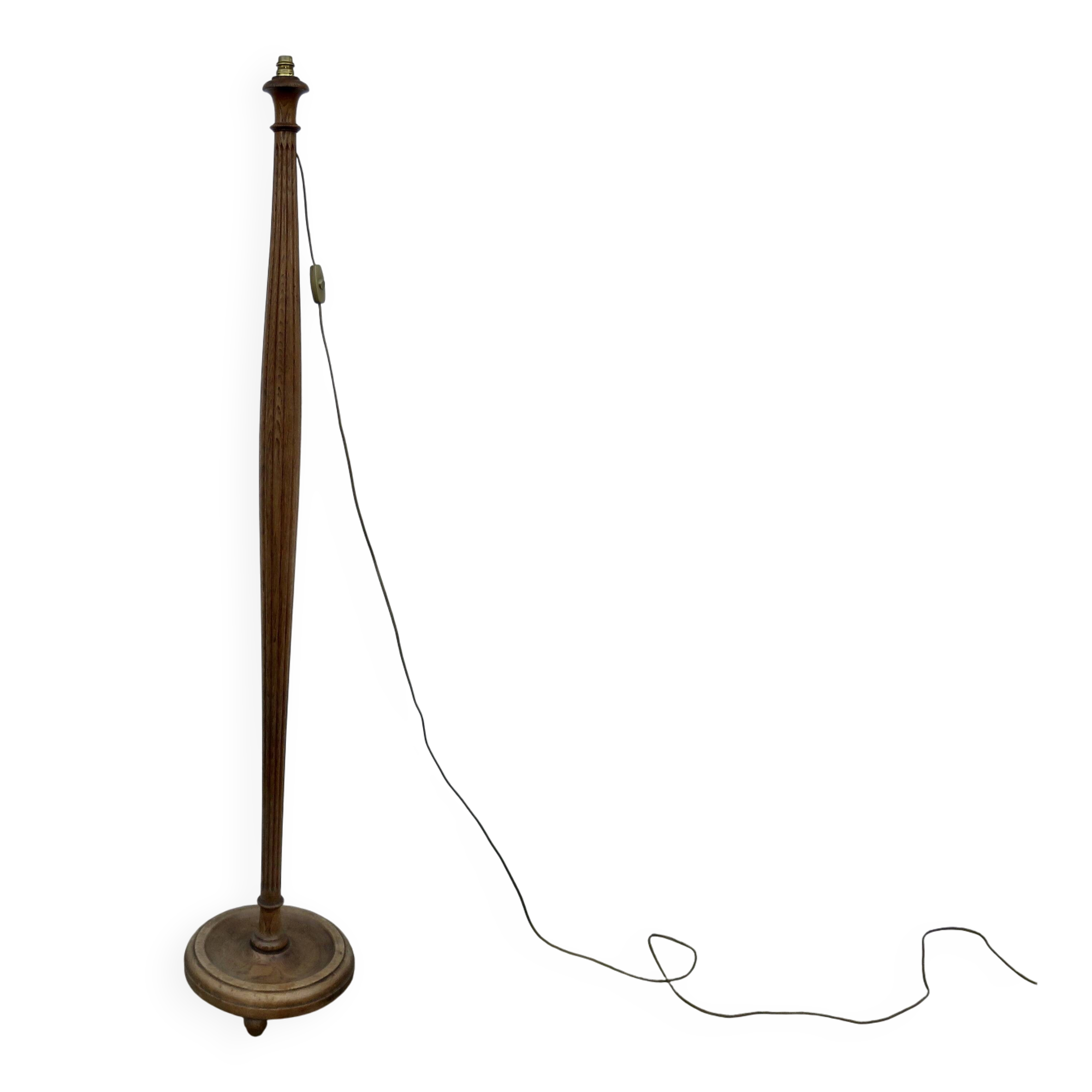 Art Deco tapered floor lamp in solid oak from the 1930s-1940s.