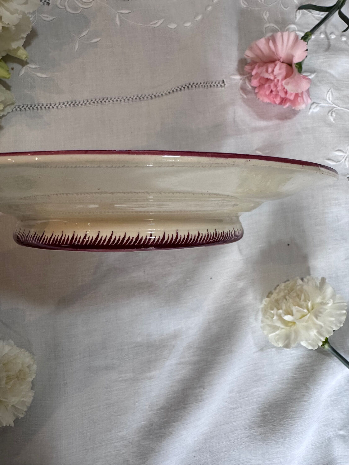 Footed cup Sarreguemines