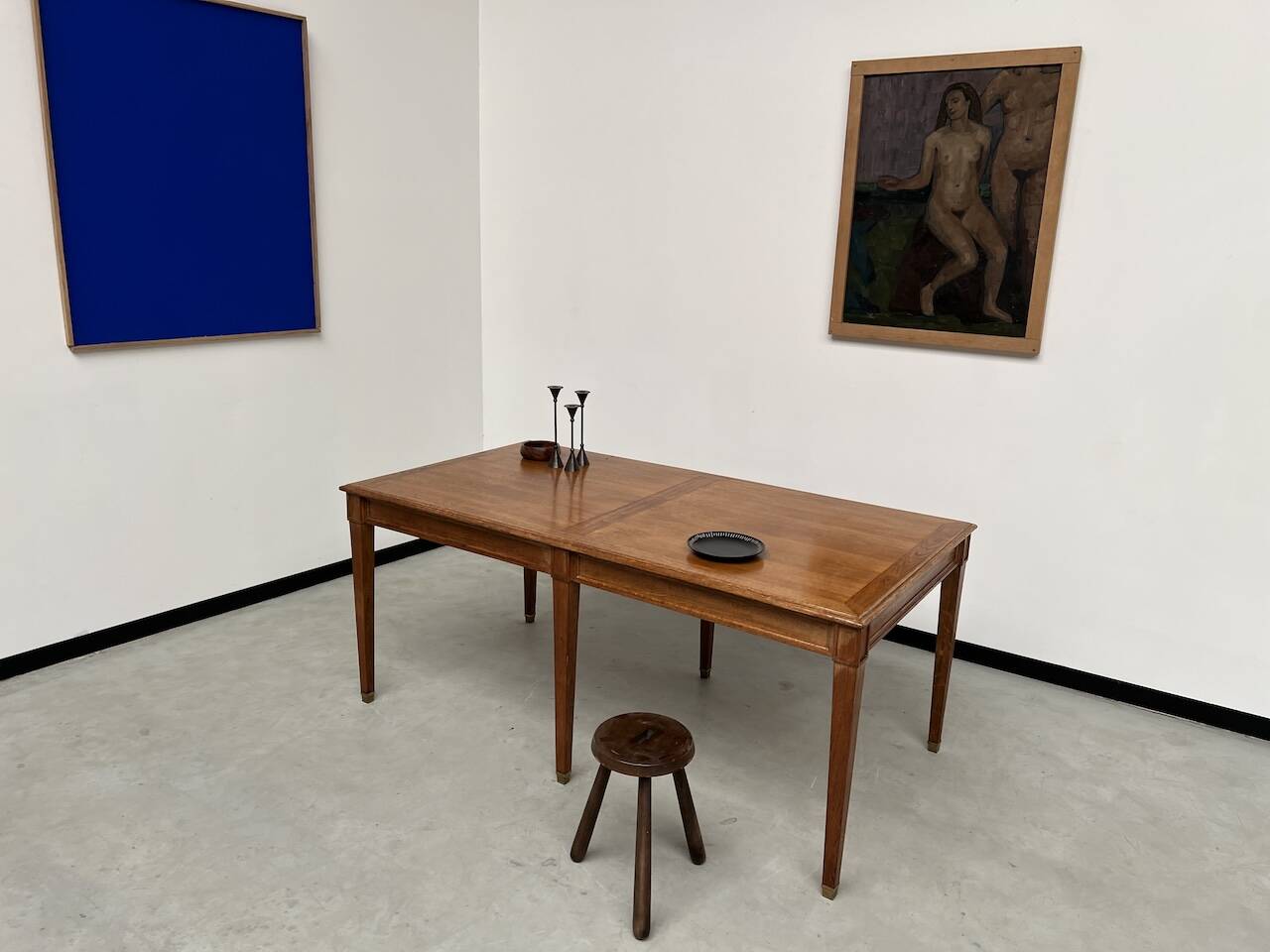 Small old oak farm table with 6 legs