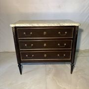 Commode with 3 drawers in Louis XVI style, marble and gilded bronze.