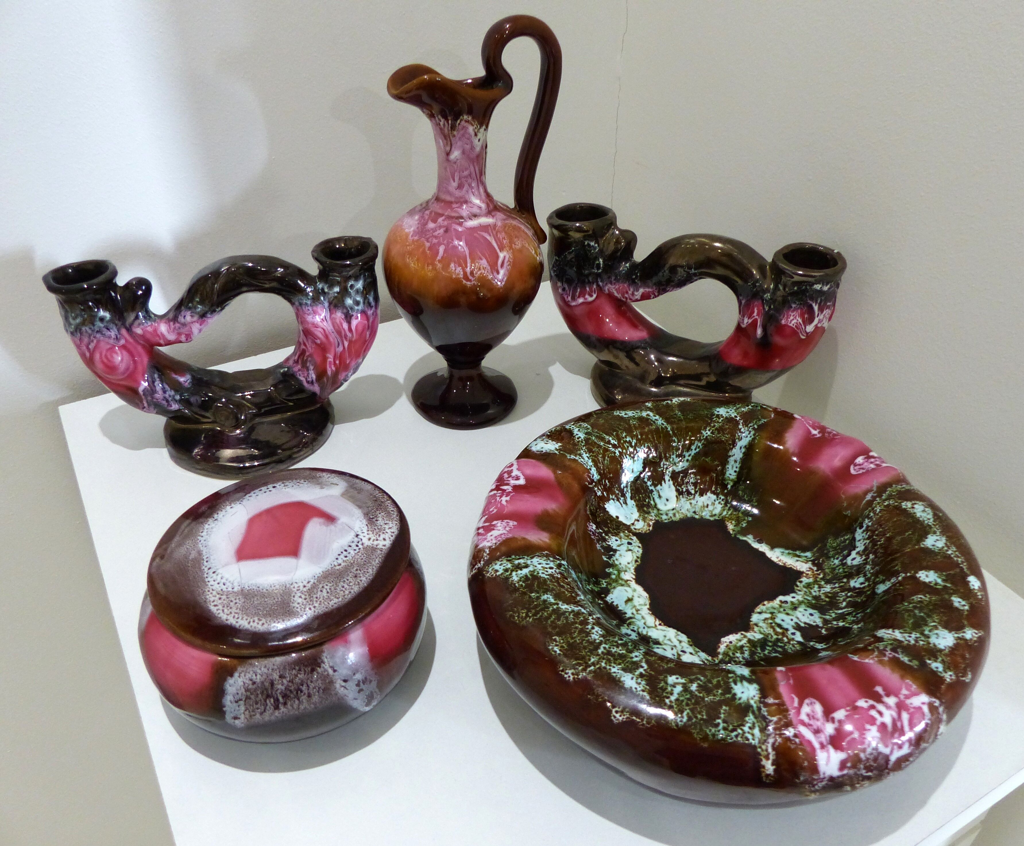 Old empty Vintage ceramic pocket pink tones, green white reflections