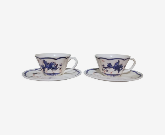 Deux tasses en céramique de Grignan signées Peguet