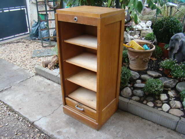 Old oak curtain binder