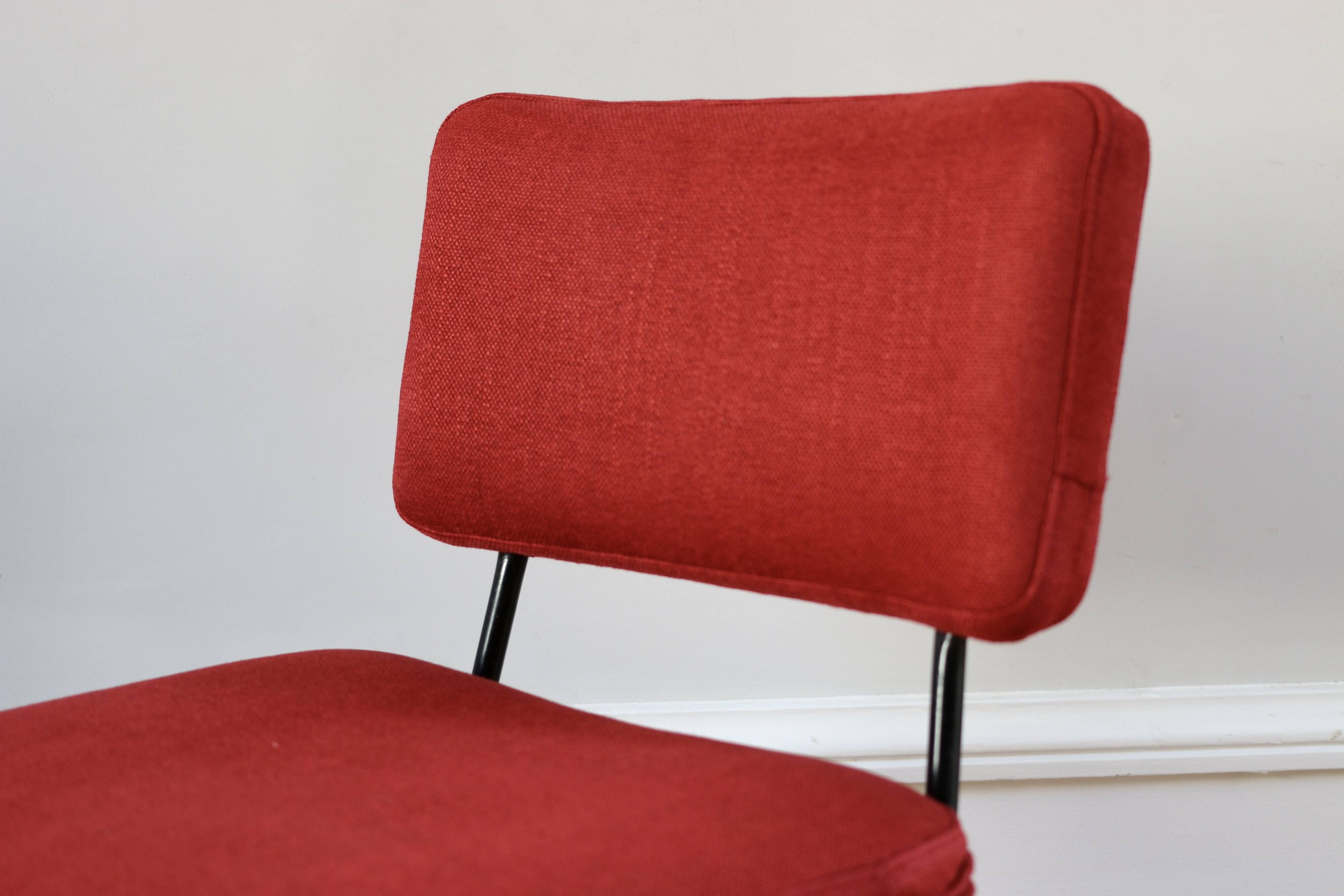 Set of 6 vintage modernist chairs by André Simard, Airborne 1960.