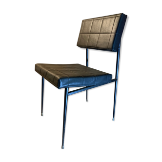Chaise en skaï noir des années 60
