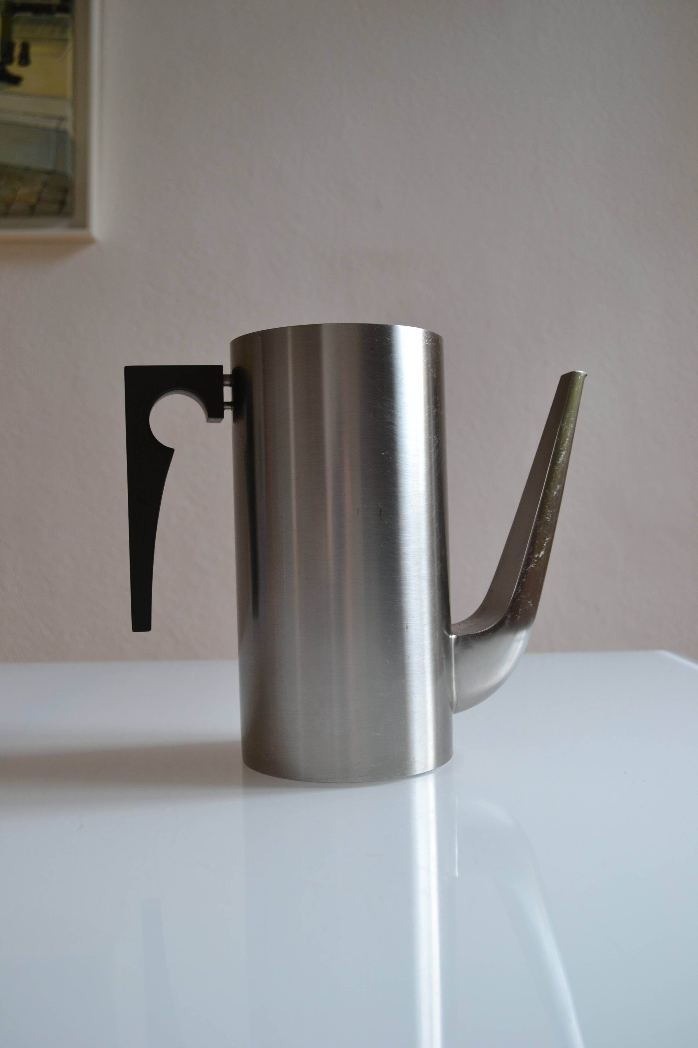 Cylinda coffee maker by Arne Jacobsen for Stelton in 1967 Scandinavian design
