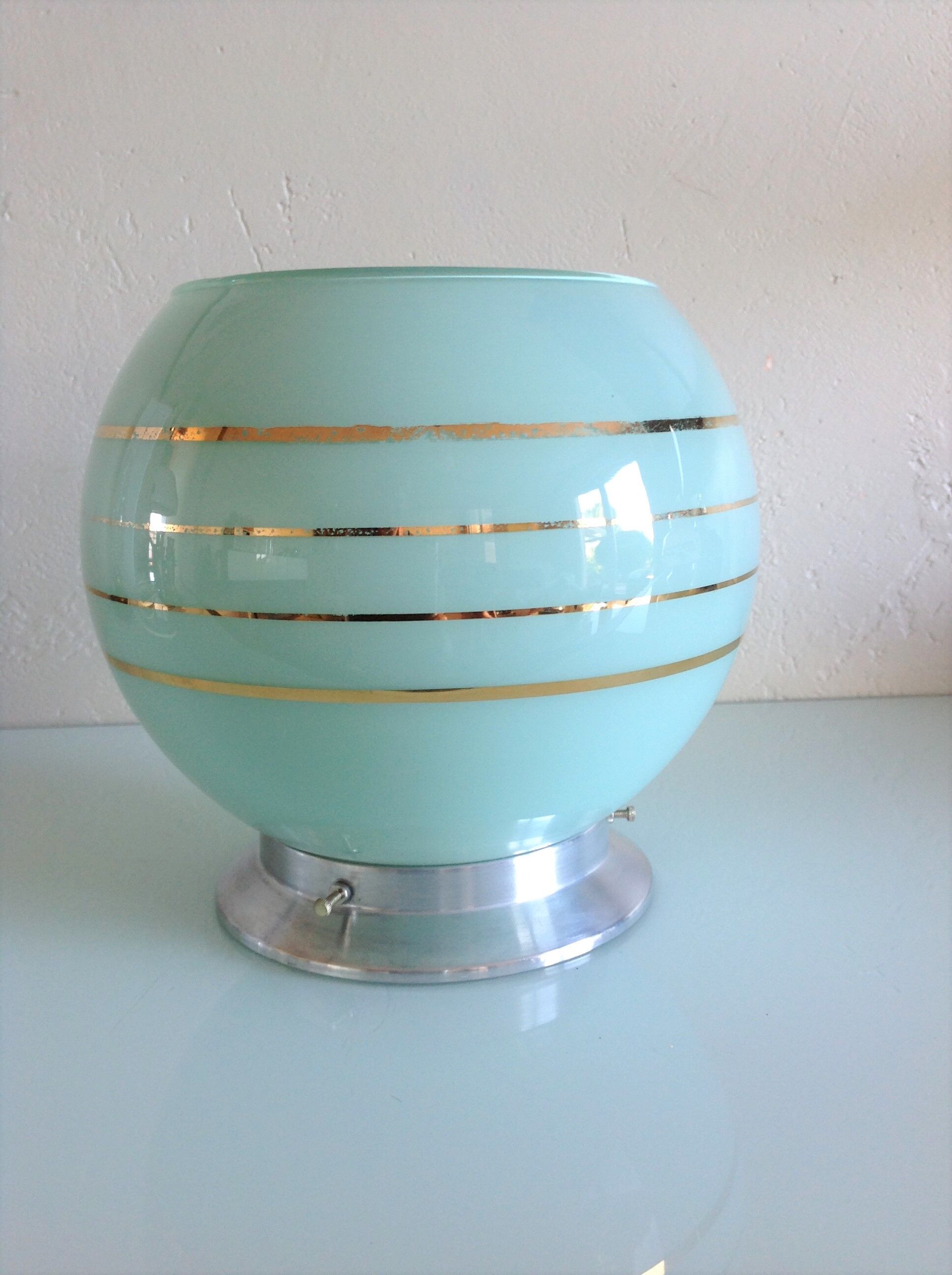 Ceiling lamp globe in opaline peppermint / vintage years 50-60
