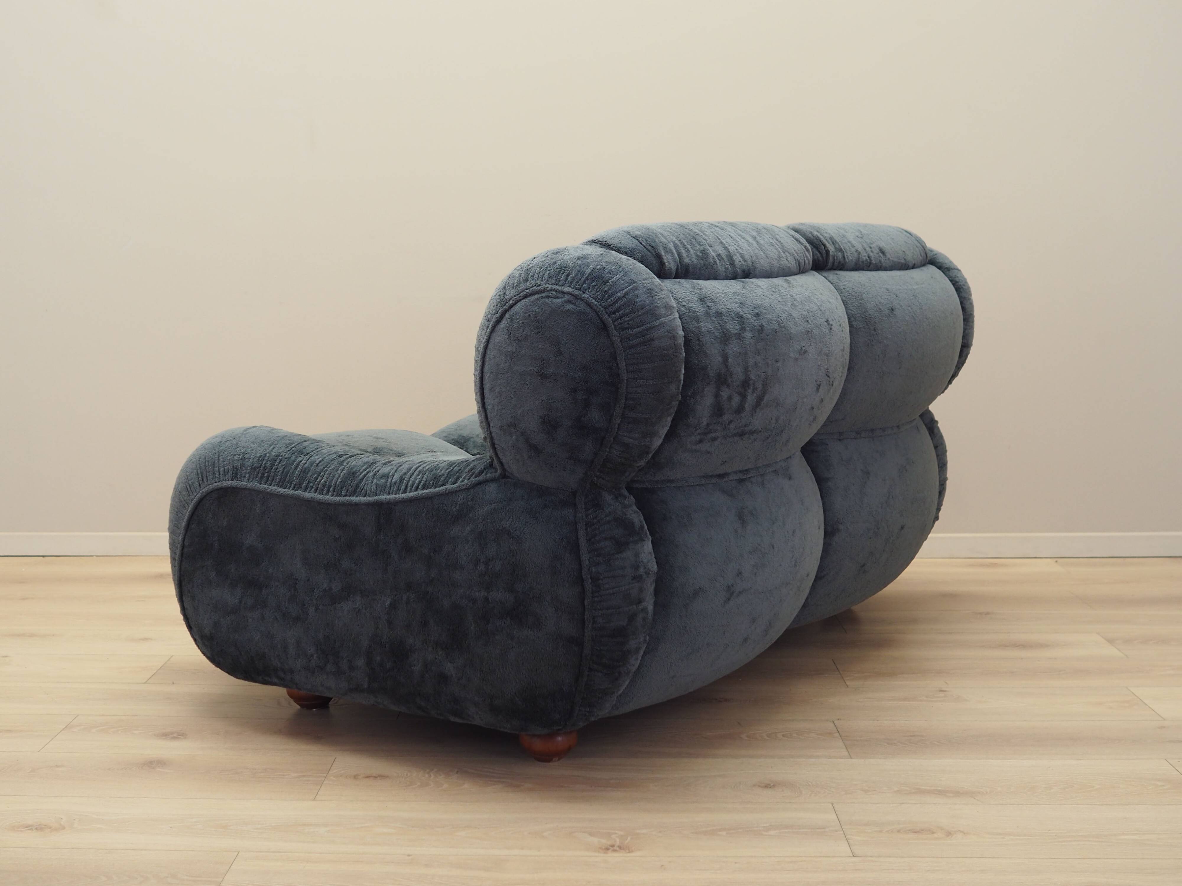 Navy blue velour sofa, Italian design, 1970s, production: Italy