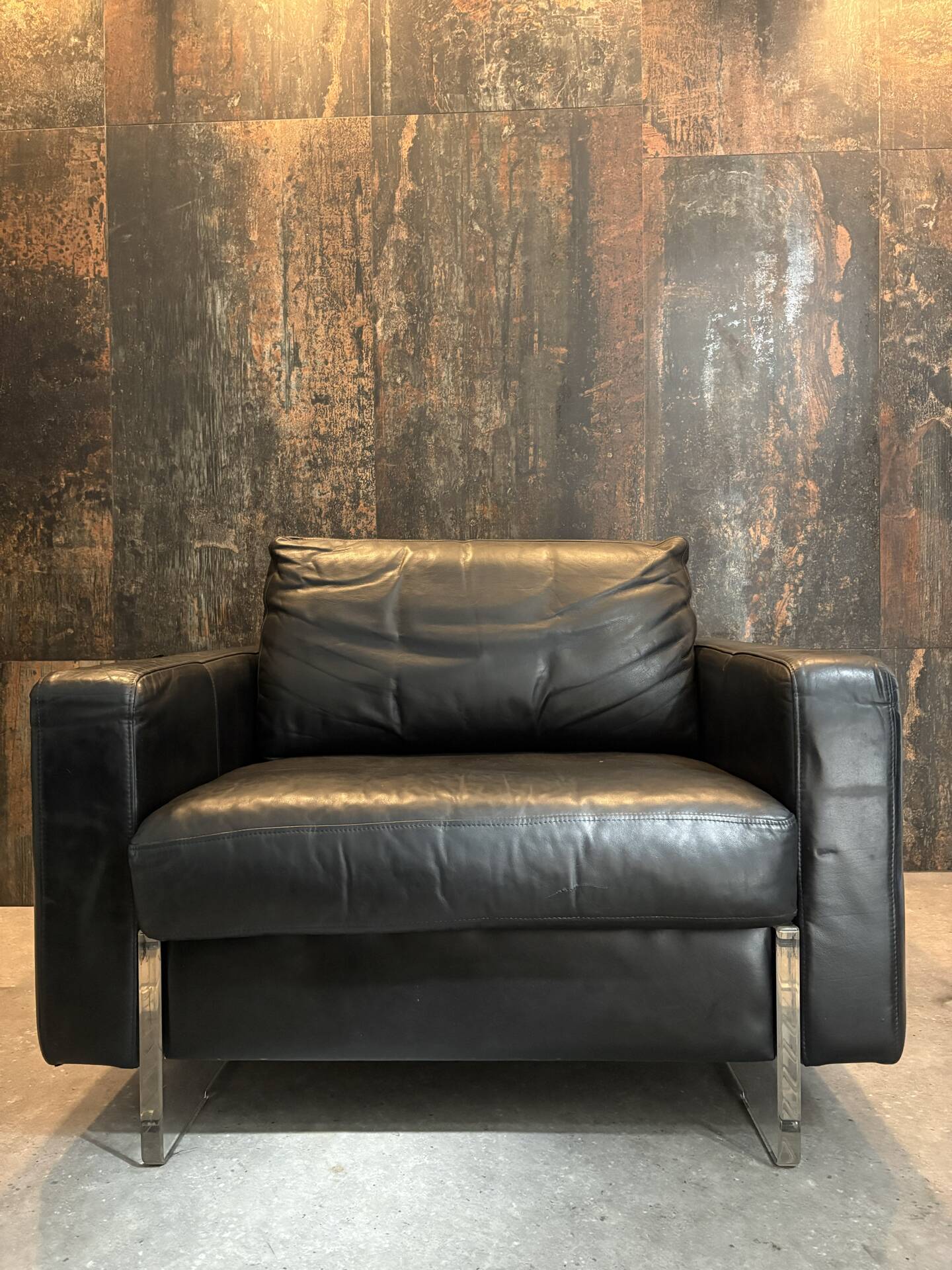 Set of (2) mid-century armchairs and a 2-seater sofa.