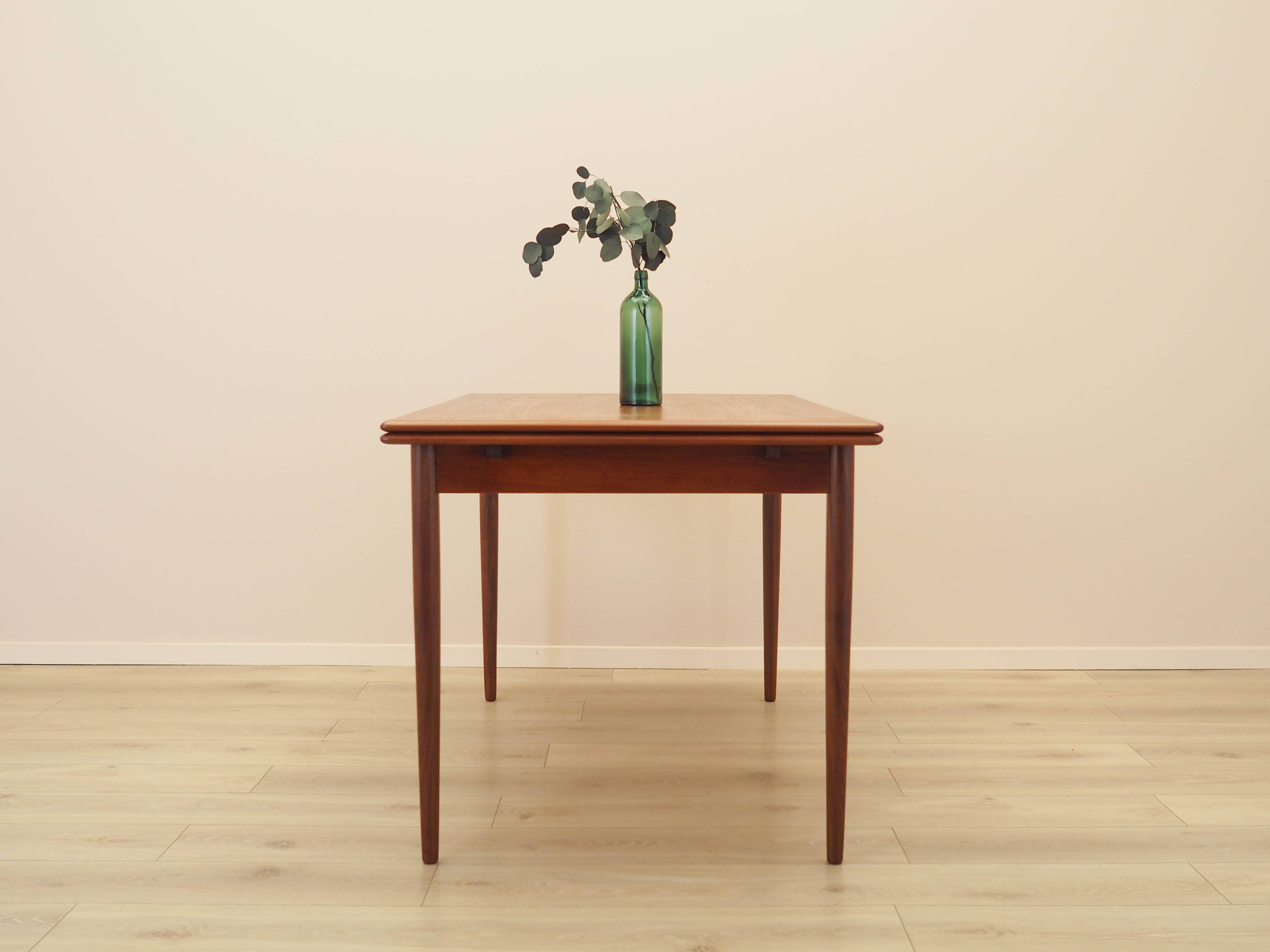 Table danoise extensible en teck, années 1970