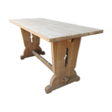 Farmhouse table