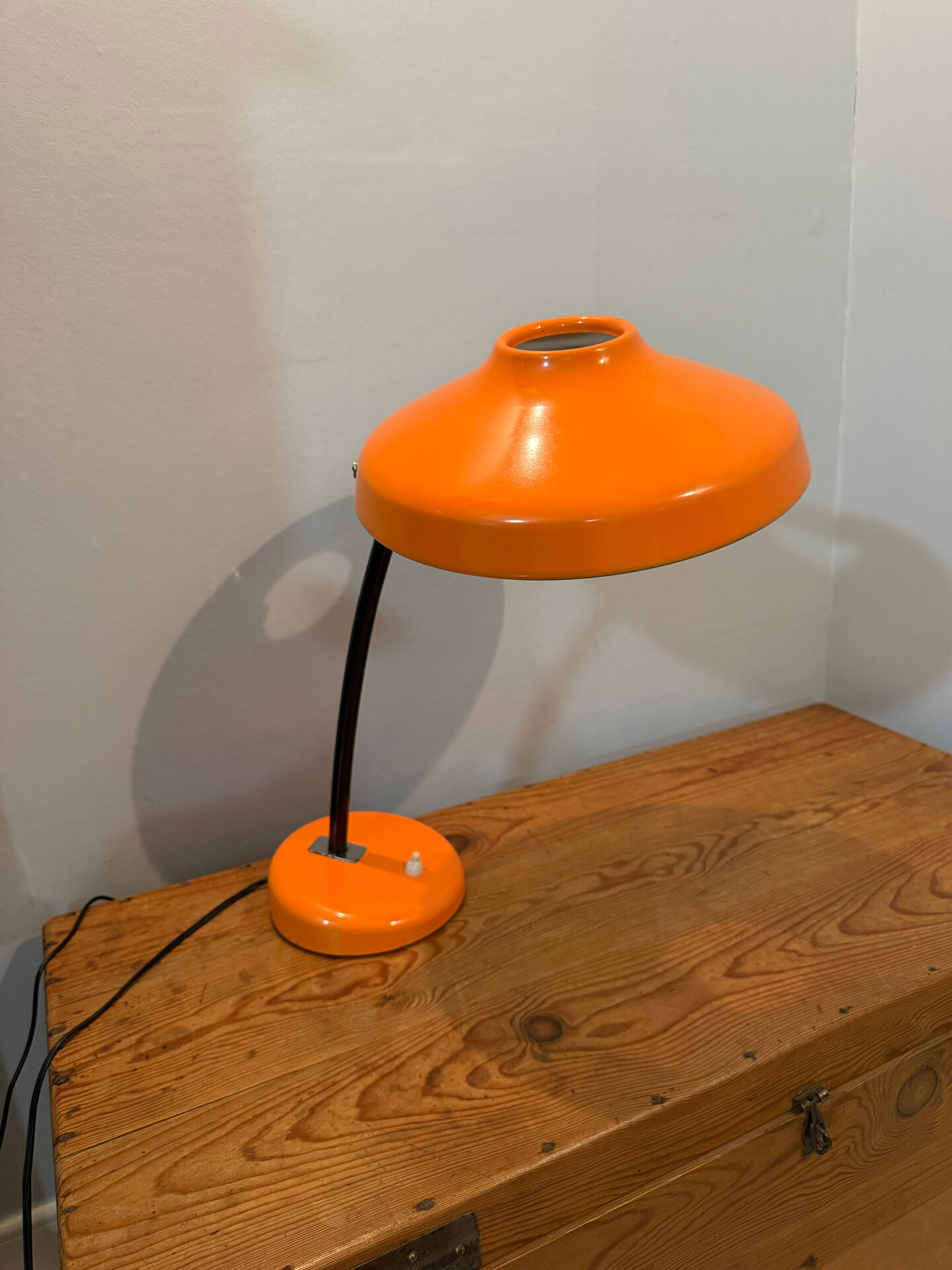 Lampe à poser Mid-Century design Space age forme soucoupe