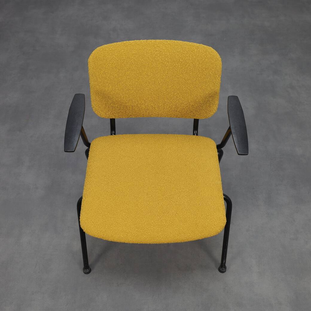 Armchair by Ahrend de Cirkel, 1969 – Reupholstered in Bouclé