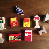41 coloured wooden blocks for construction