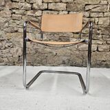 Fauteuil cantilever en cuir