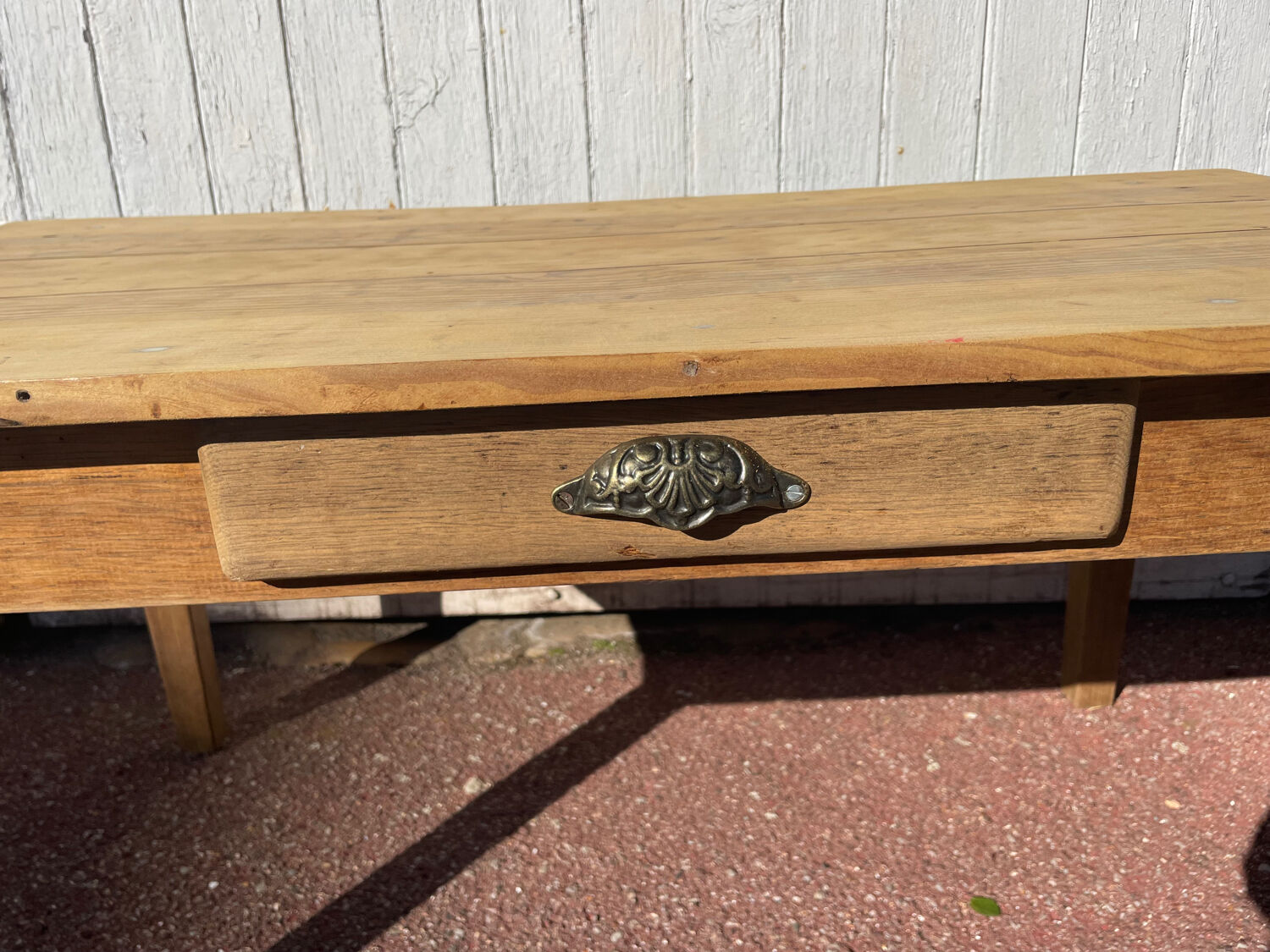Vintage coffee table with 1 drawer