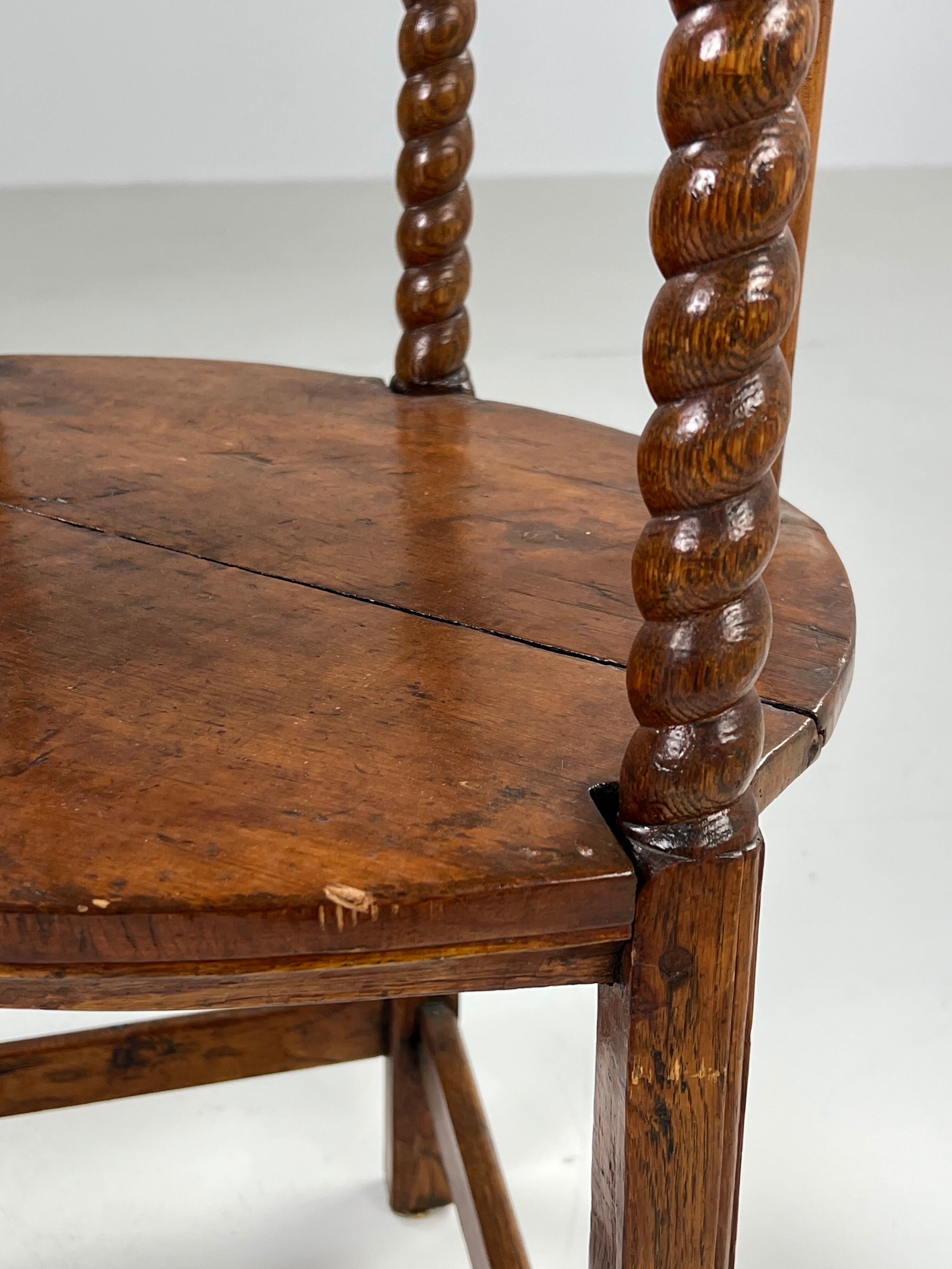 Corner chair